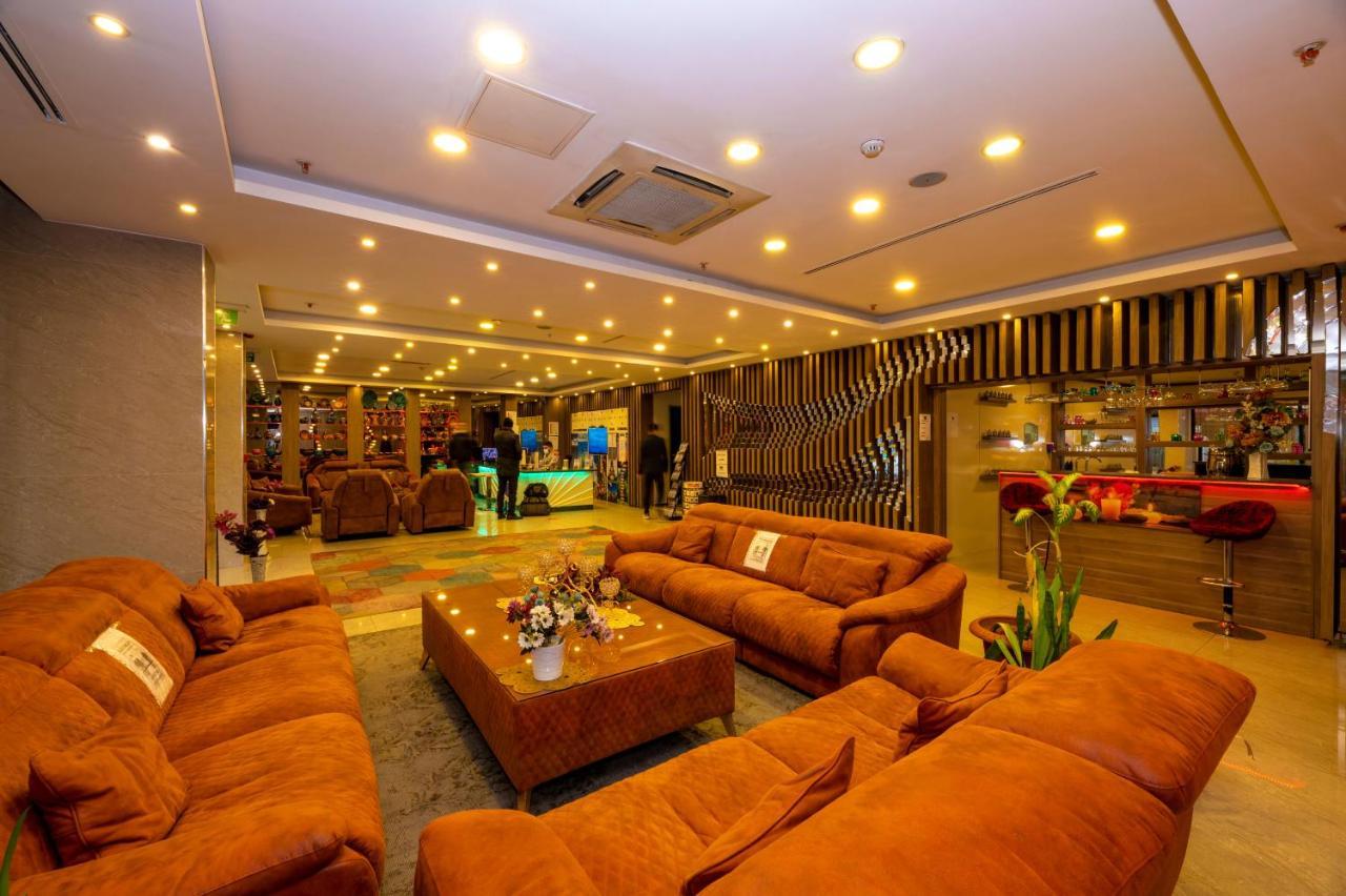 Grand Palace Hotel Istanboel Buitenkant foto